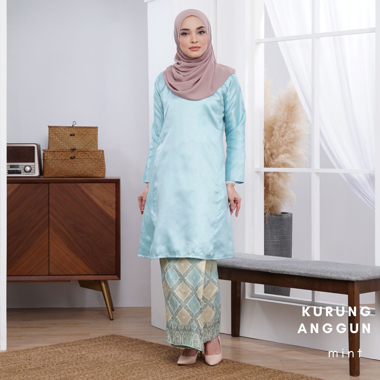 KURUNG ANGGUN