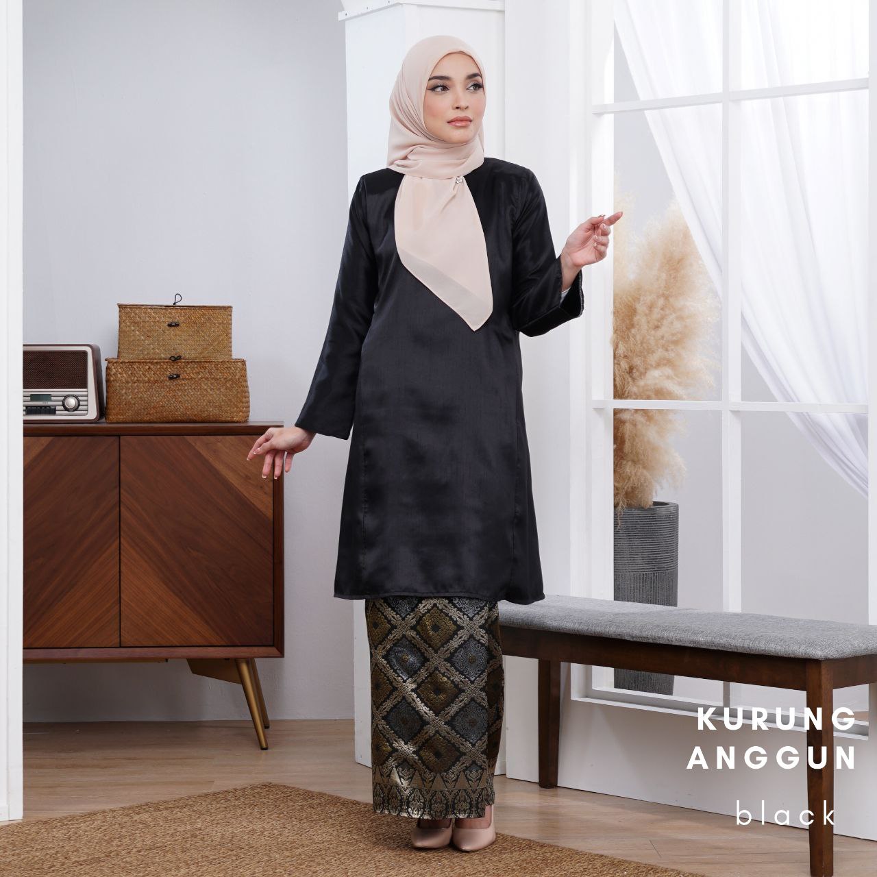 KURUNG ANGGUN