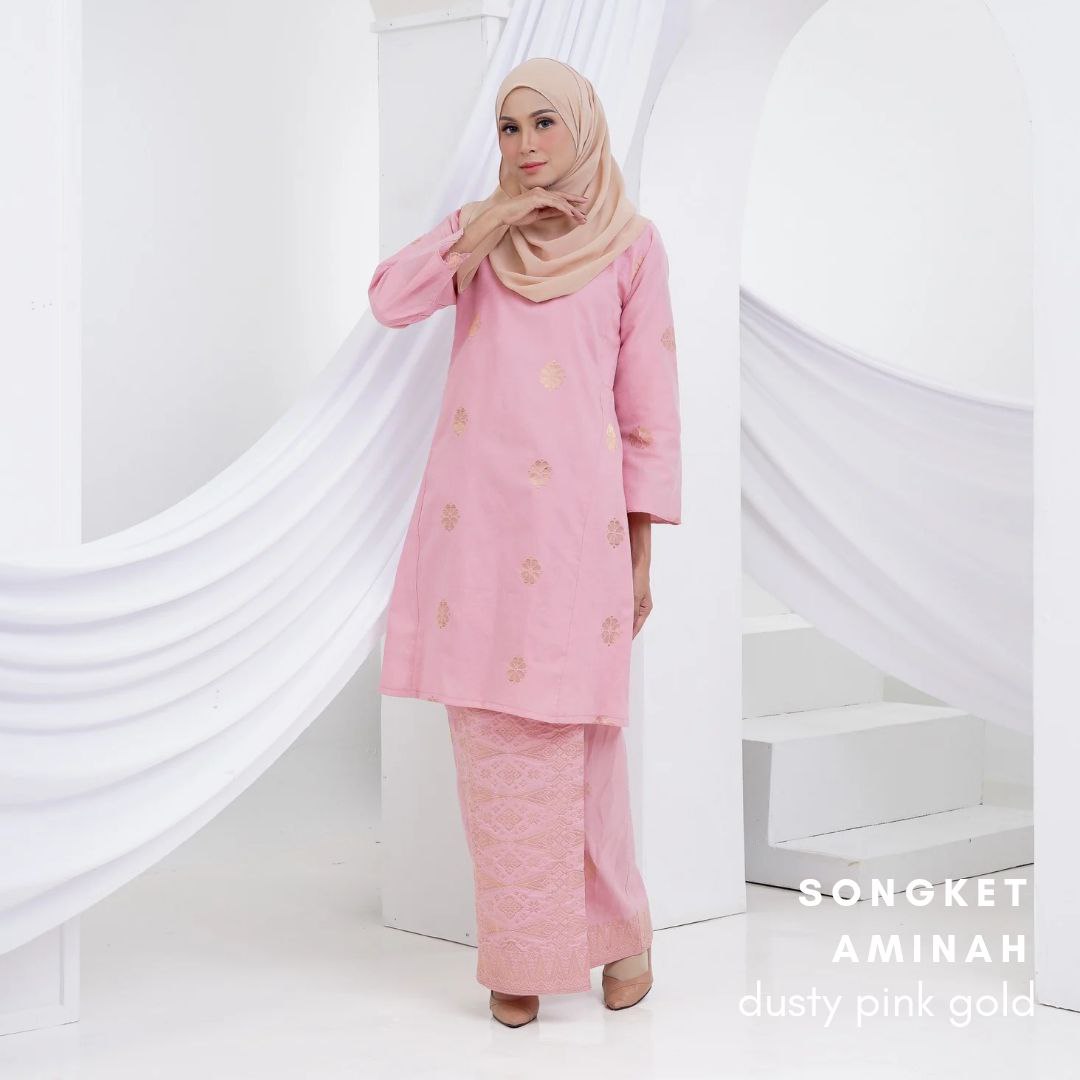 Kurung Songket Aminah (Kurung Pahang)