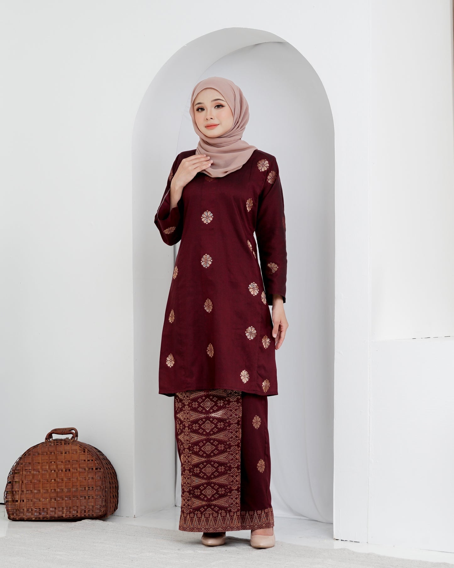 SONGKET AMINAH (KURUNG PAHANG)
