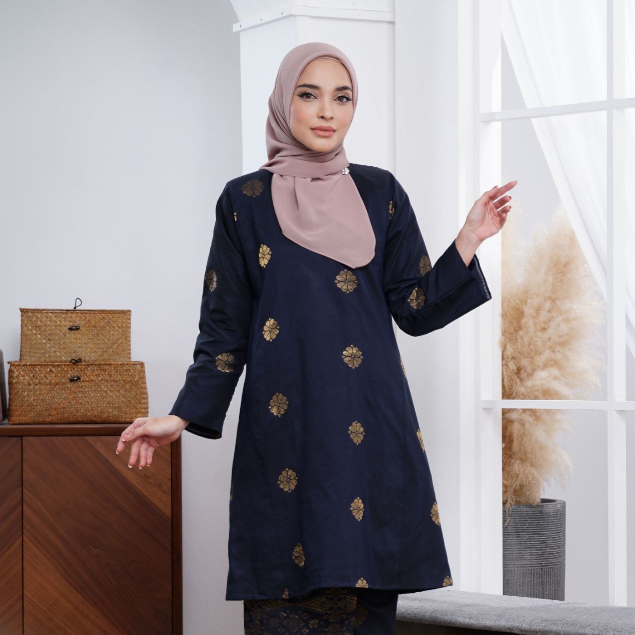SONGKET AMINAH (KURUNG PAHANG)