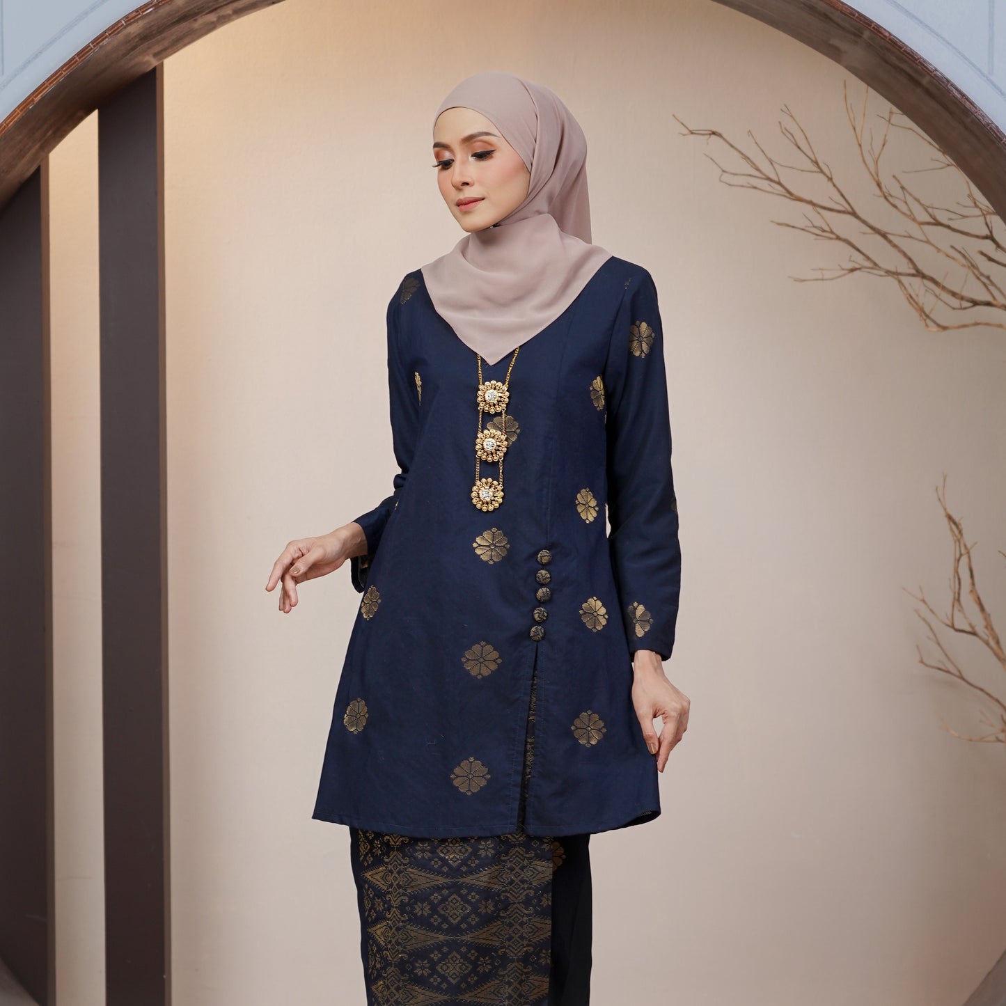SONGKET SOFIAH (KURUNG RIAU)